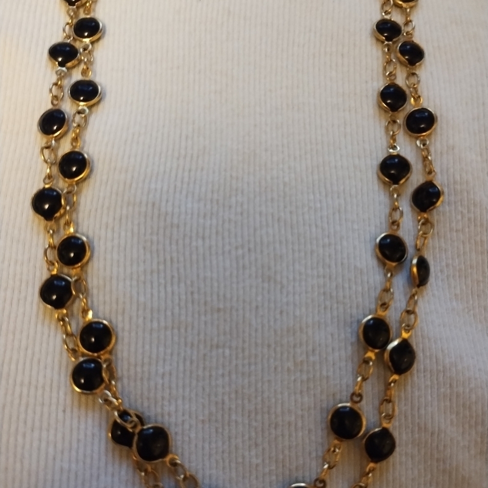 Set Of 3 Station Style Necklaces And A Bracelet - Picture 10 of 10